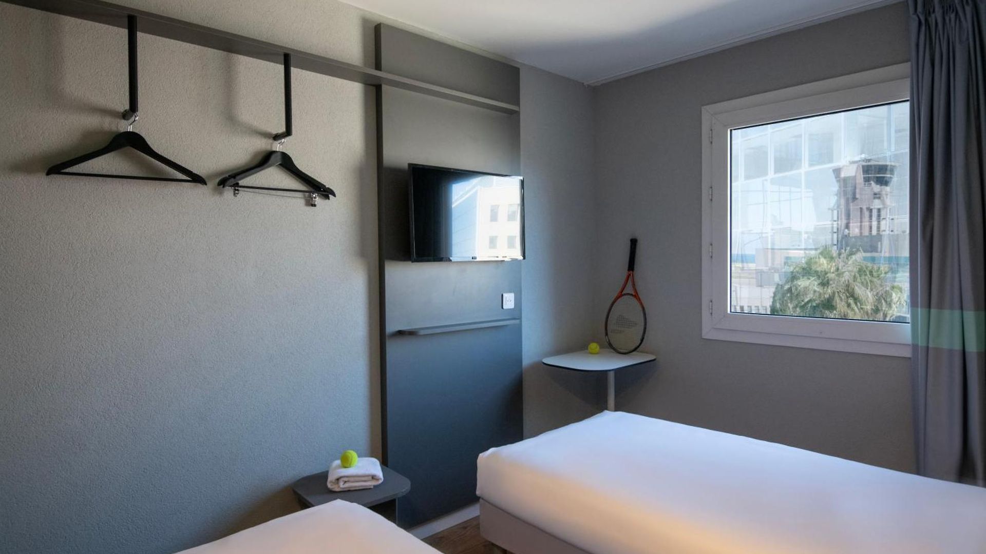 Ibis Budget Aeroport Hotel 2*