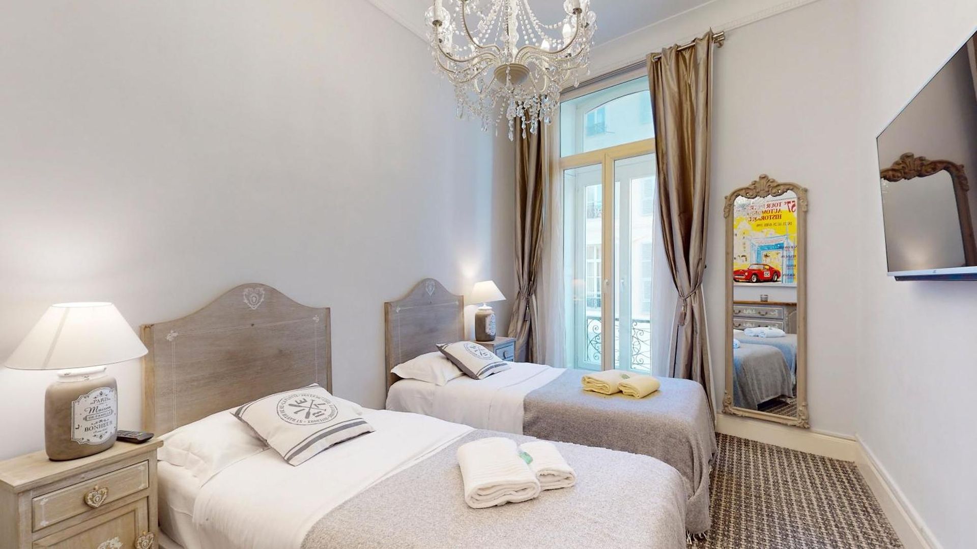 Silver Five Stars House *