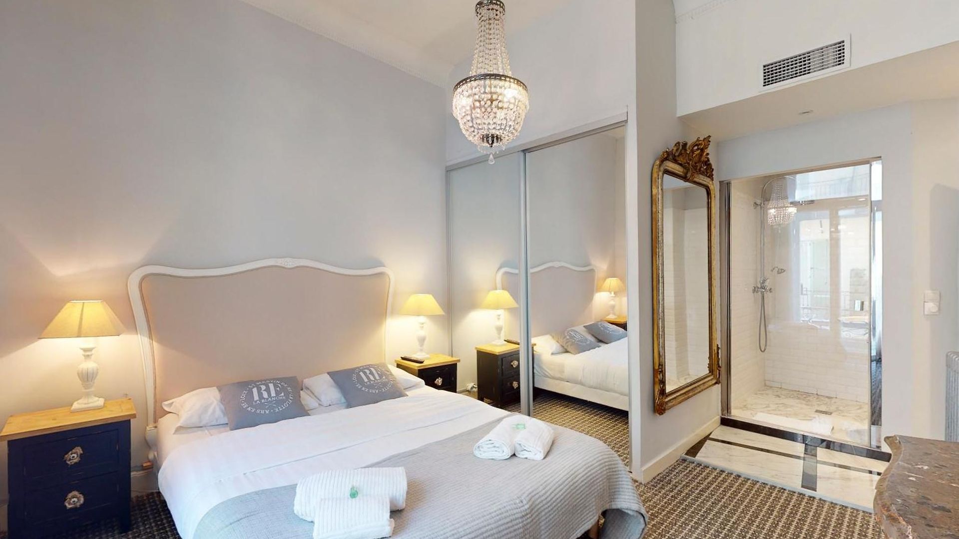 Apartment Silver Five Stars House *