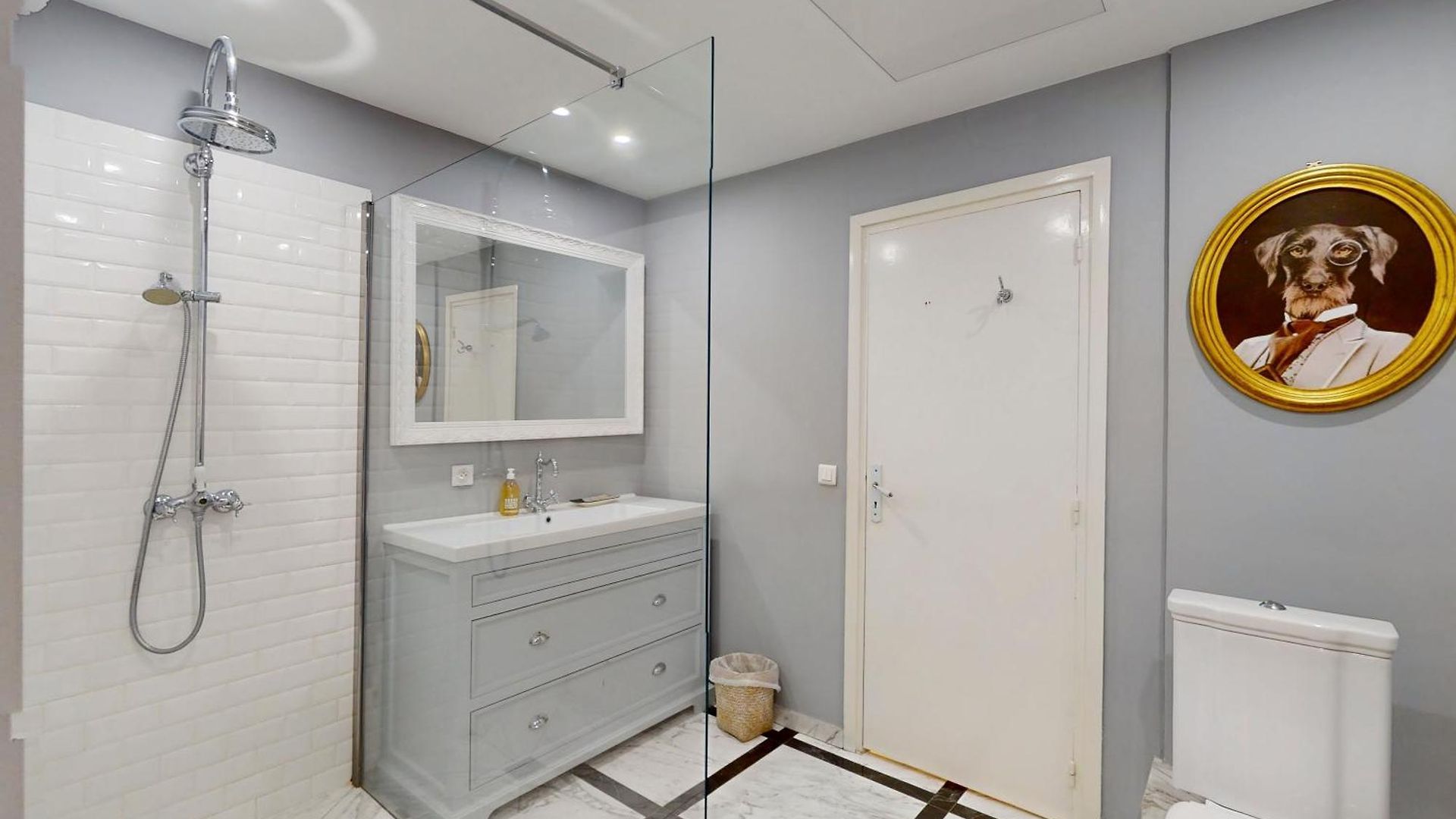 Silver Five Stars House * Nice