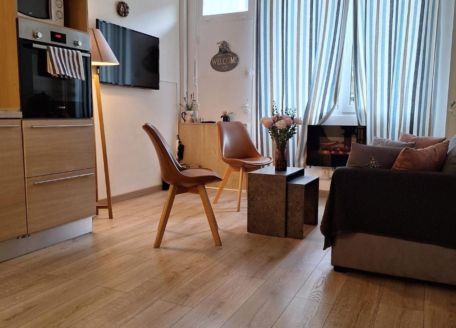 Beautiful , 3 Min Walk , Free Parking, Near Negresco Apartment *