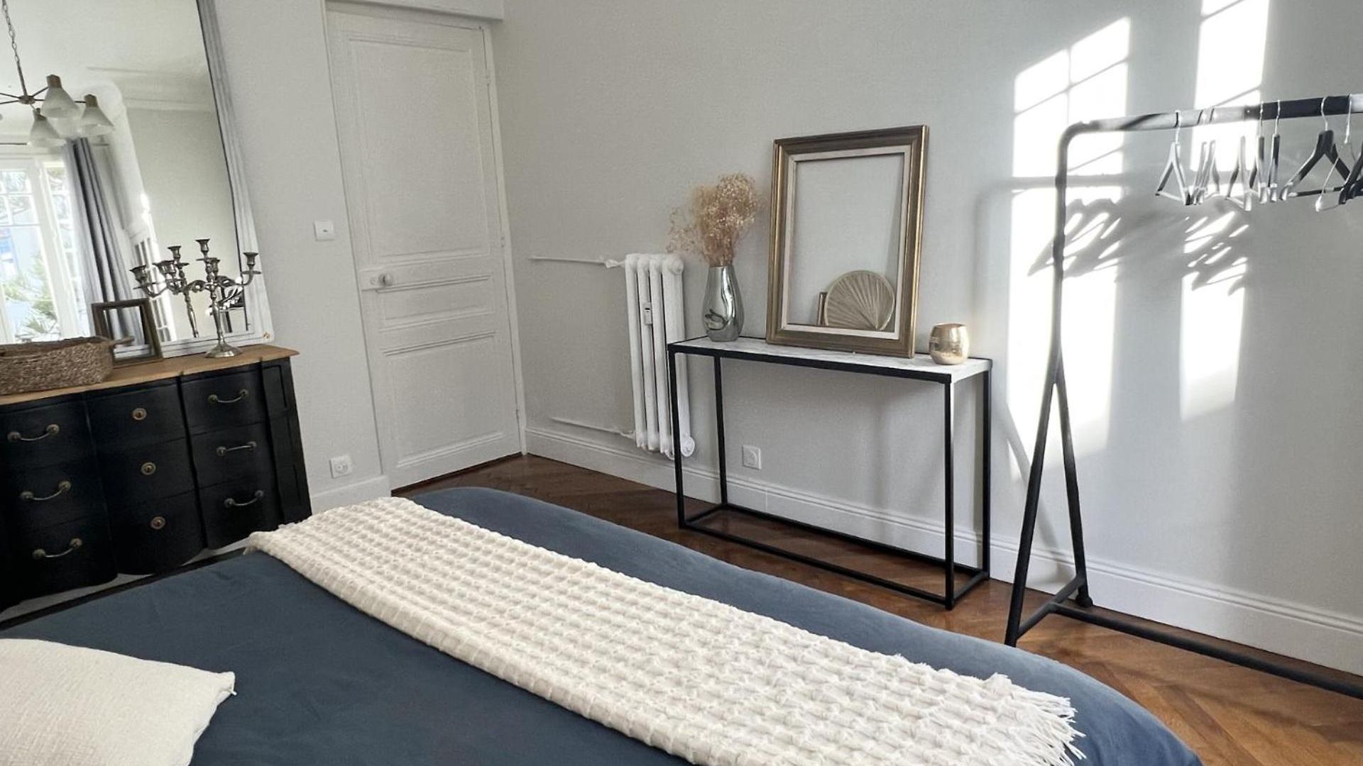 Appartement Luxueux 115m2, 3 Centre Avec Parking à 5 Min -climatisation *