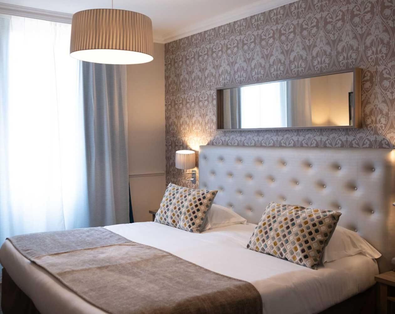 Le Royal Promenade Des Hotel 3*