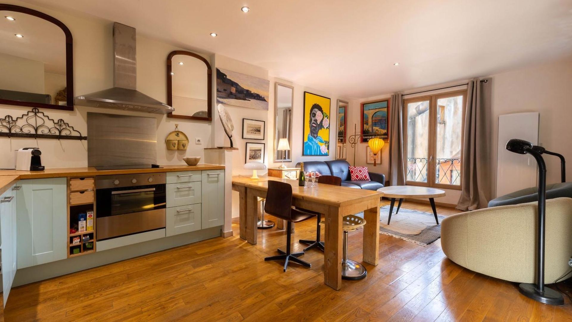 Spacious And Bright Flat Close To The : Heart Of Old * Nice