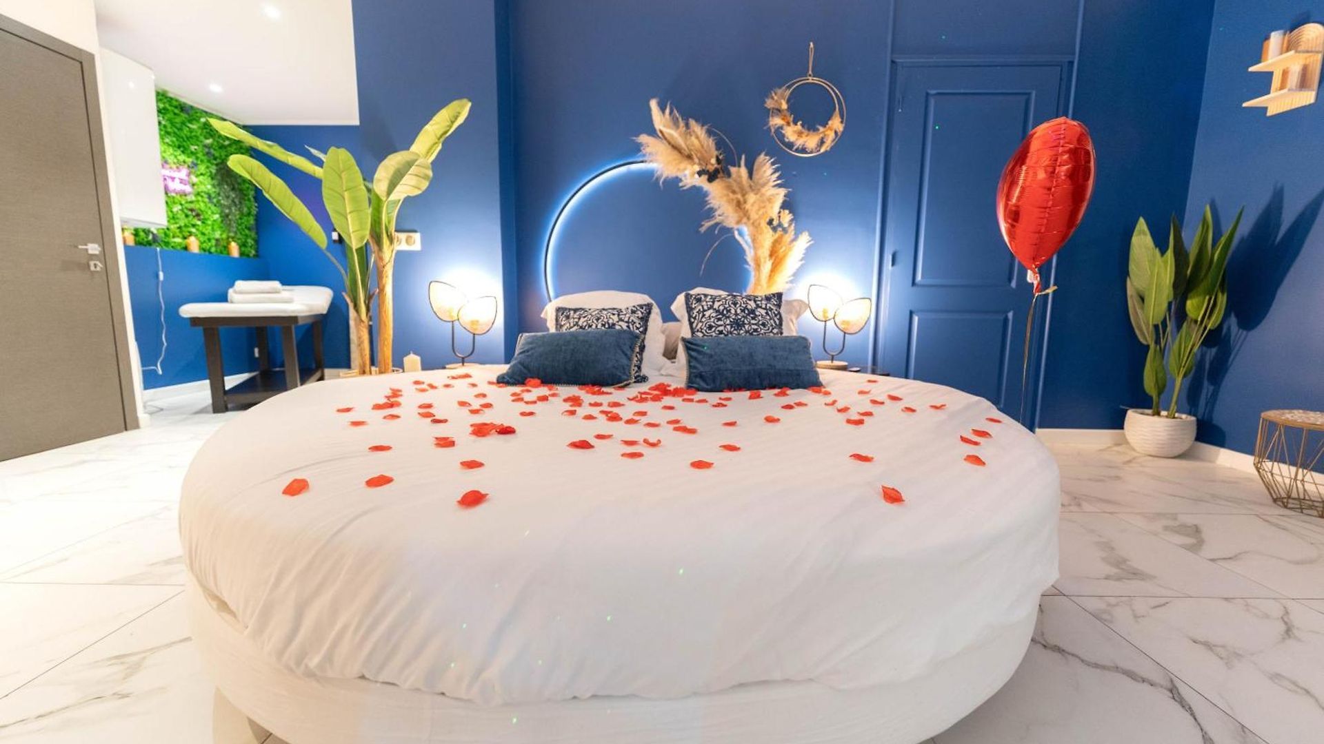 Loveroom Jacuzzi Passion *