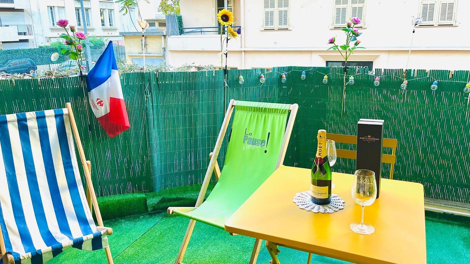 Center Side Free Paddle Beautiful Terrace Apartment