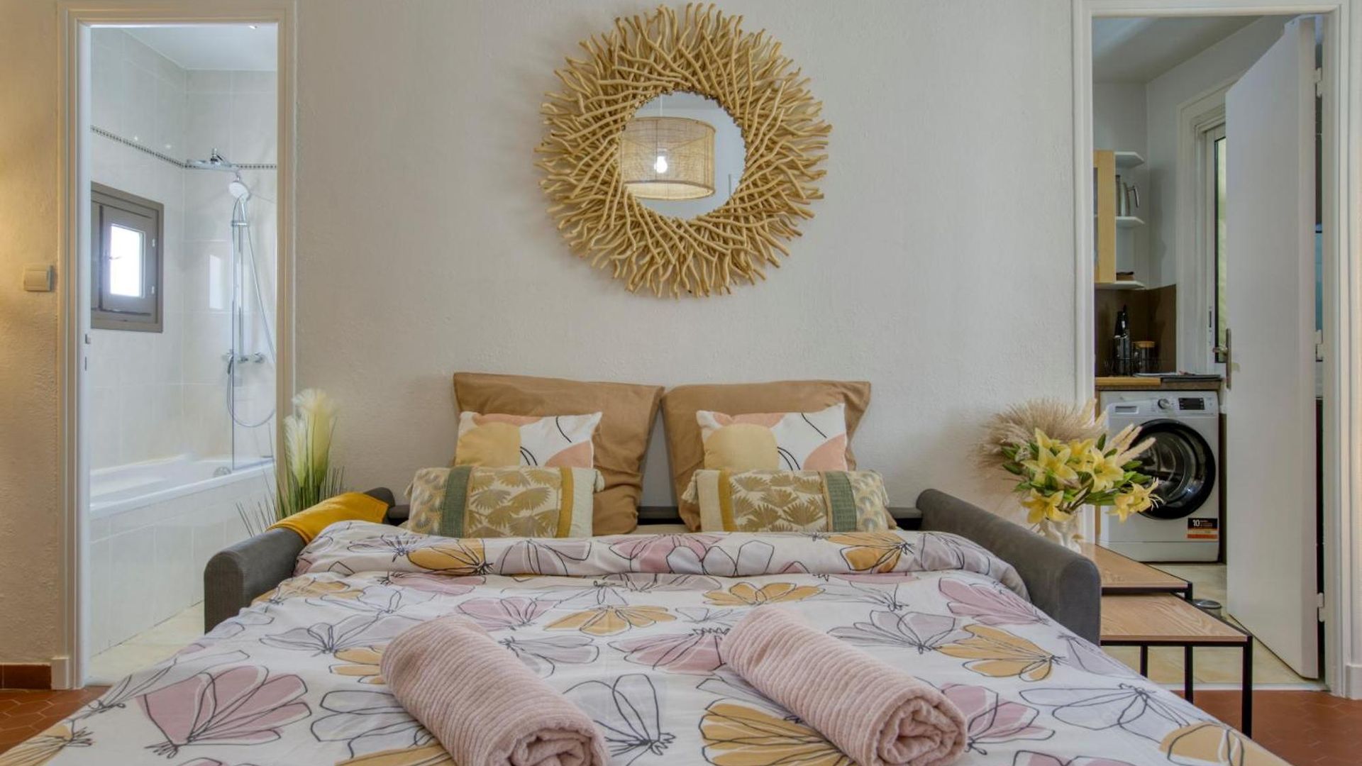 Cosy, Modern, Fully Equipped, Air Conditioning, Historical, Old Town, 1minute Walk From - 