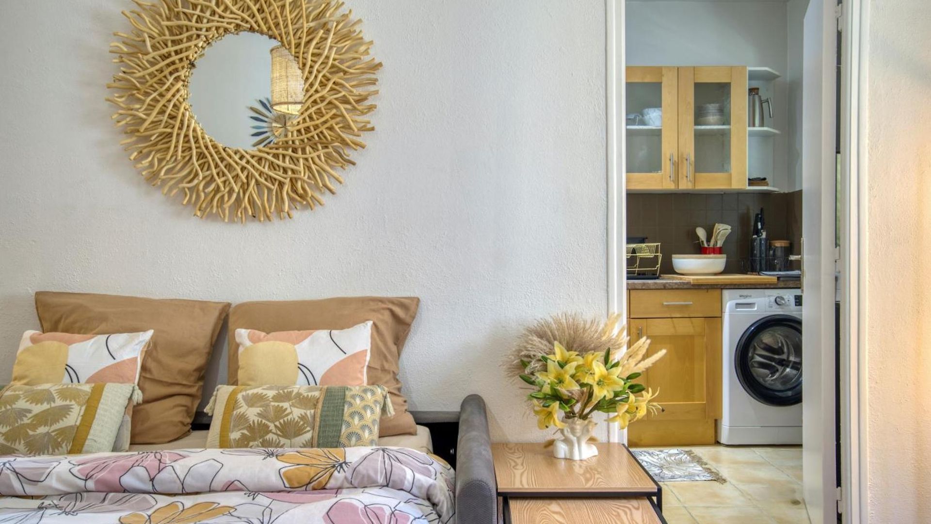 Cosy, Modern, Fully Equipped, Air Conditioning, Historical, Old Town, 1minute Walk From - 