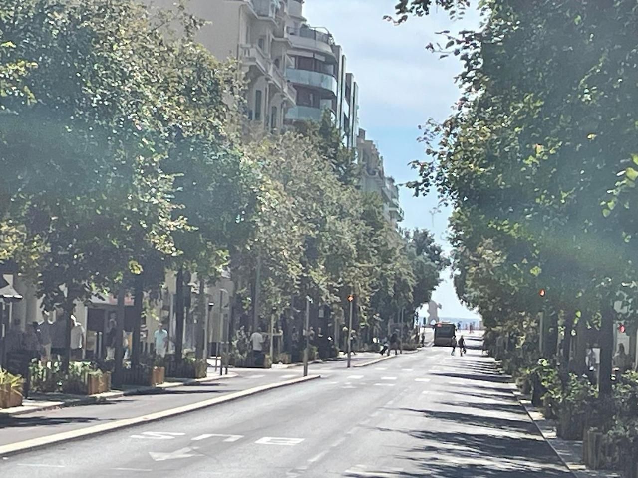 Appartement Avenue Des Fleurs *