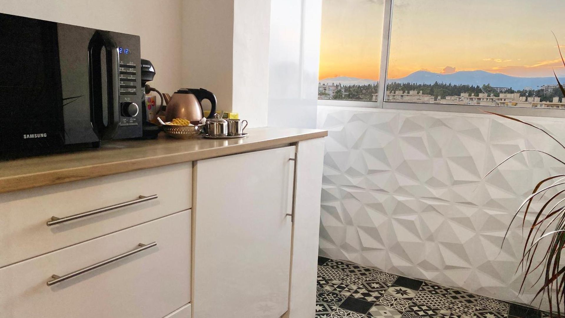 Appartement Panoramic Sea View - Air-conditioning - Balcony - Tramway - 2 Bedrooms - Wifi - Fully Equipped Kitchen Nice
