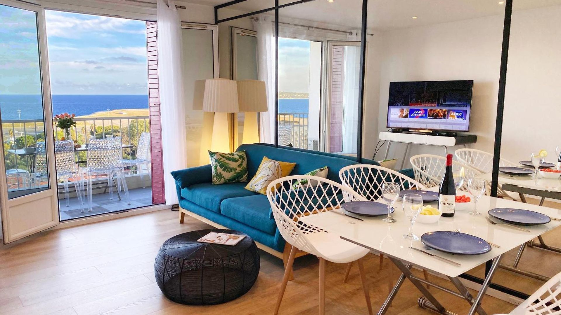 Panoramic Sea View - Air-conditioning - Balcony - Tramway - 2 Bedrooms - Wifi - Fully Equipped Kitchen