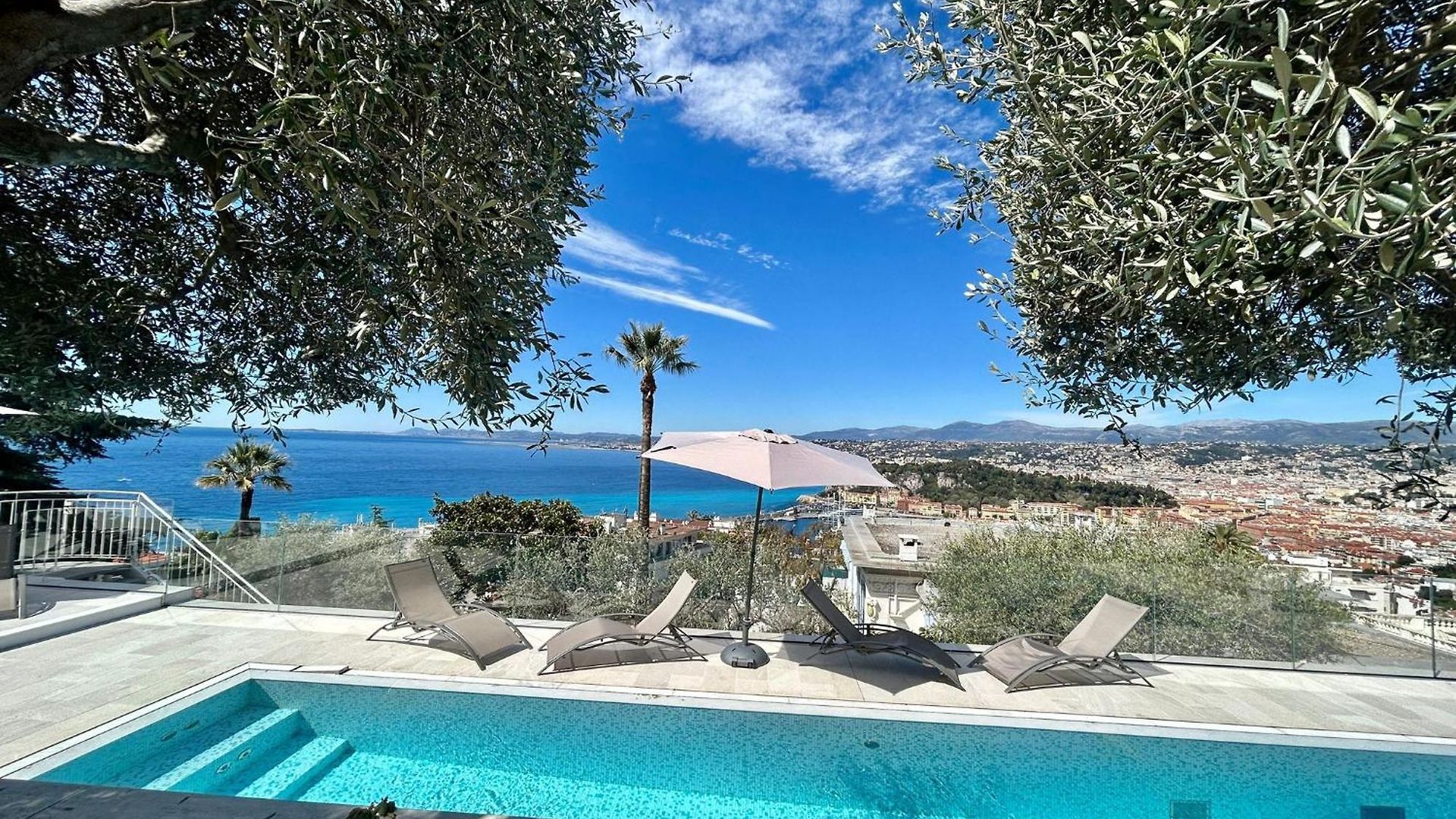 Luxury At Mont Boron, Swimming Pool Overviewing The Bay *