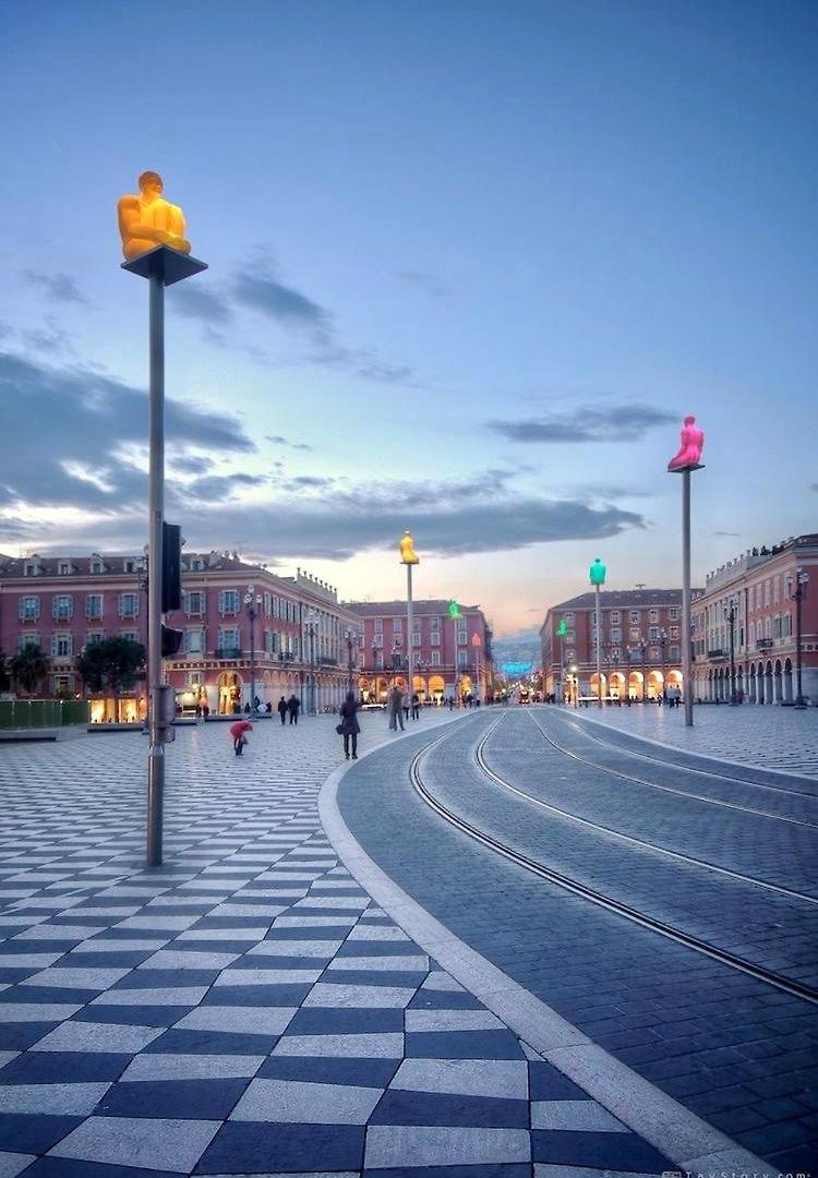 3 Pieces A Apartment *