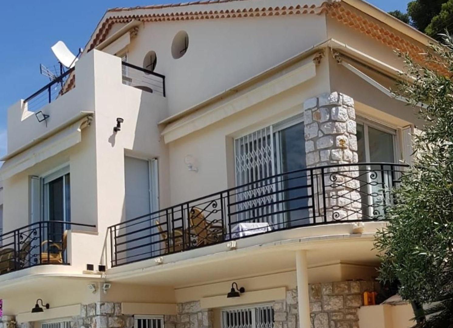 Roc Maria Lucia Villa *