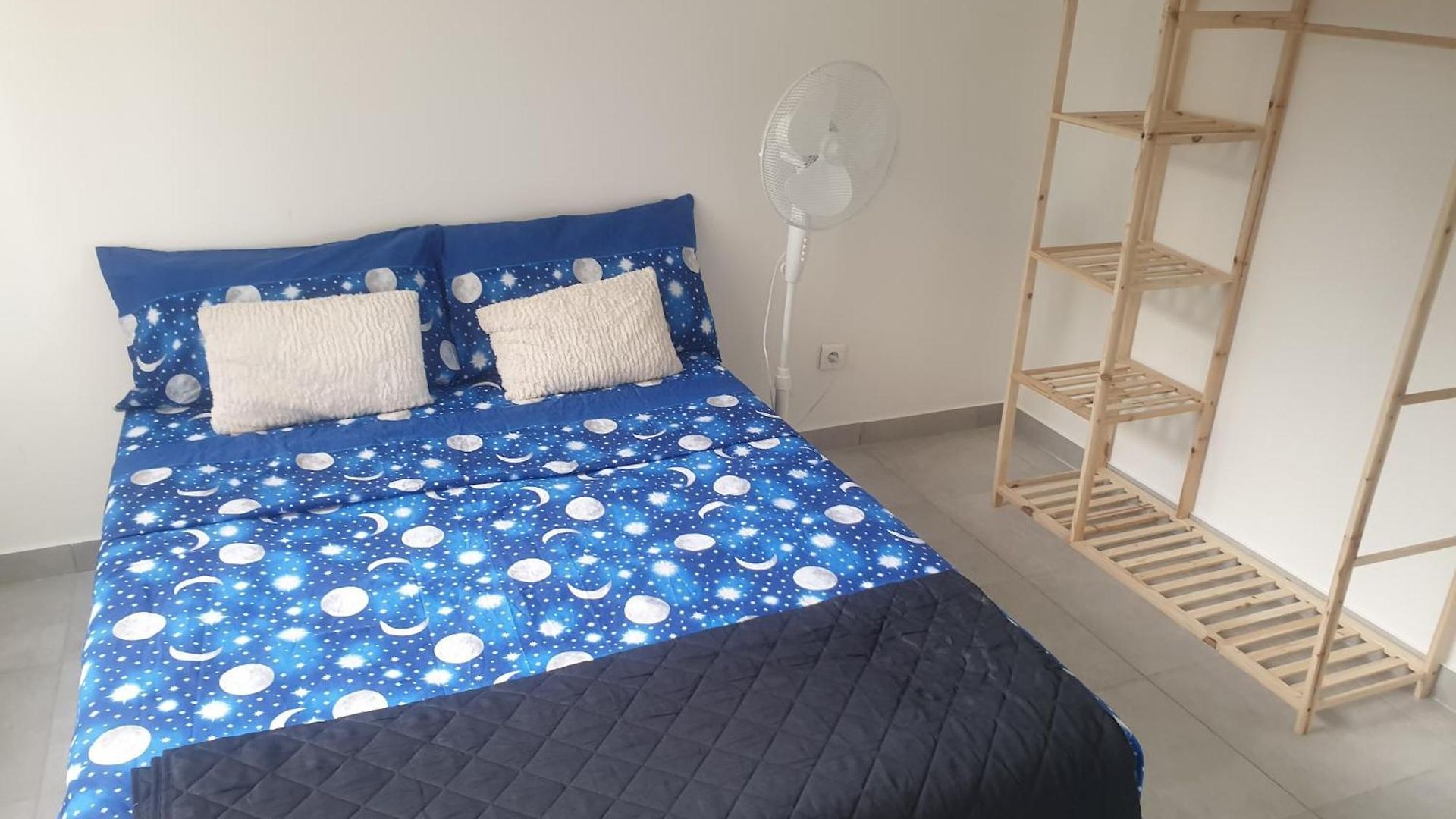 Renove 2023 Proche Aeroport 5min, Gare Sncf 2 Min, Tramway Au Pied De L'immeuble , Parking Possible, Renovated 2023 Near The Airport 5 Min, Train Station 2 Min, Tram Next To The Building 1 Min, Parking Possible