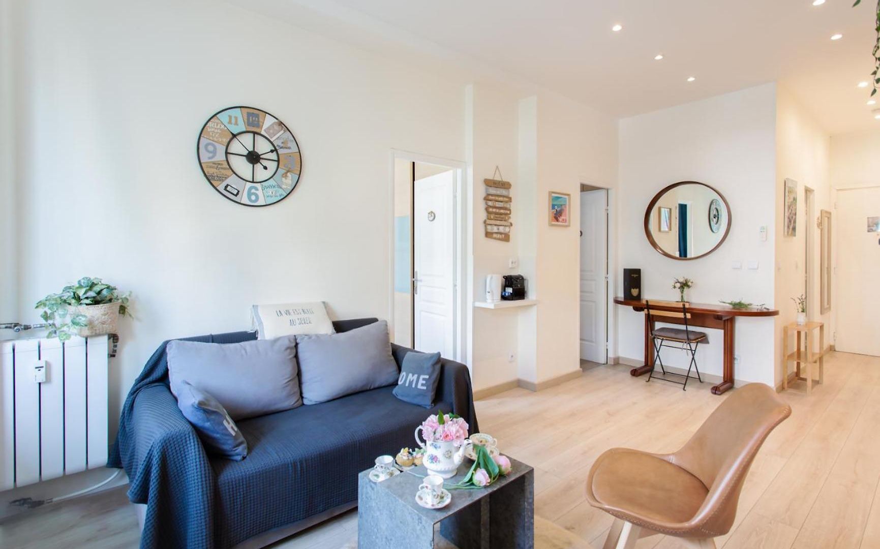 Boutique La Lavande Free Parking Center *