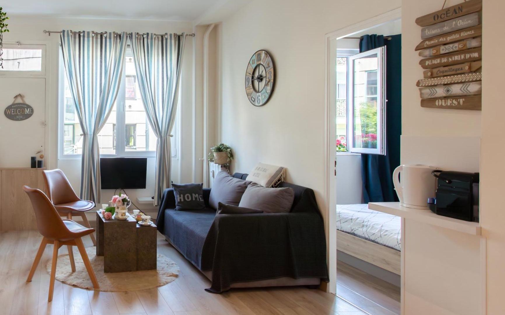 Boutique La Lavande Free Parking Center