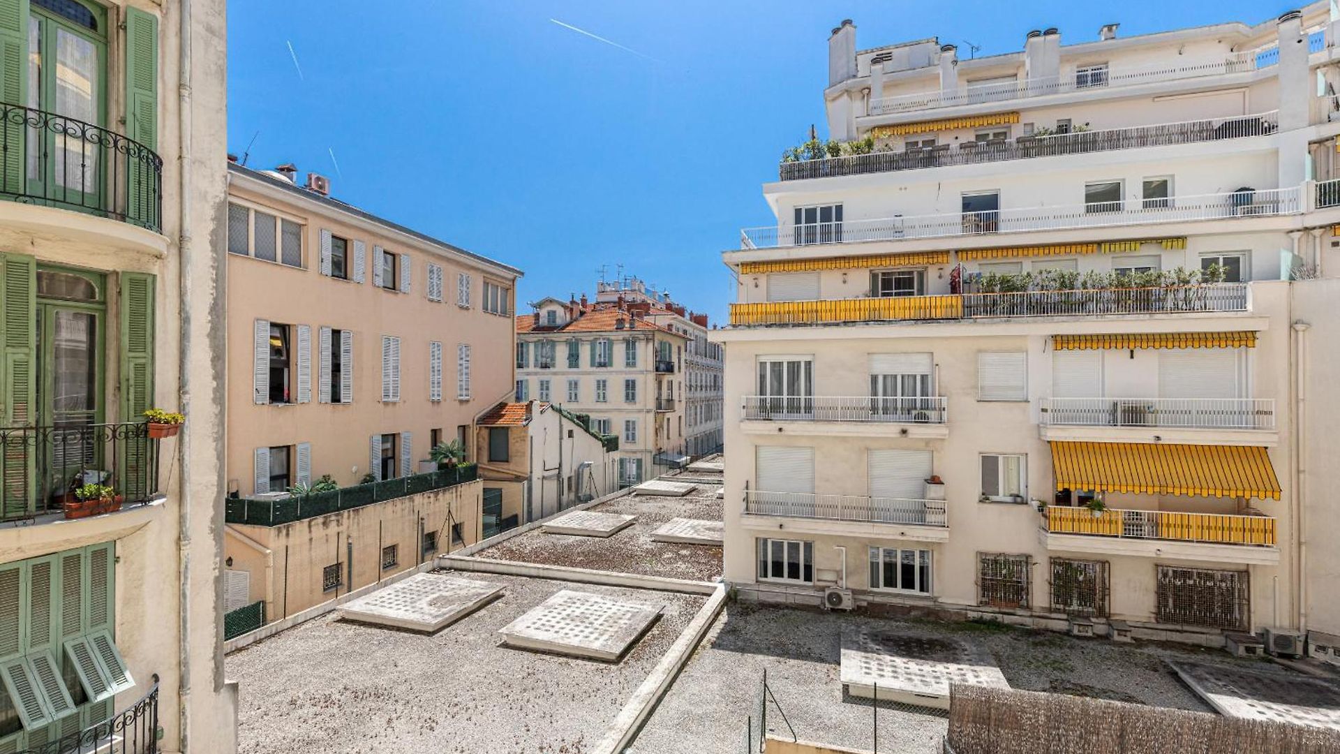 Charming 1 Bdr * Nice
