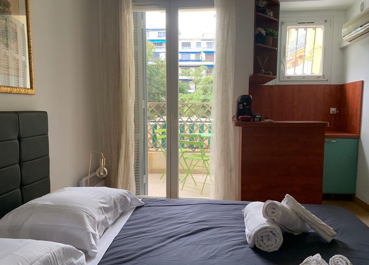 Apartment Chez Chebil In Rue Halevy - Near The Sea