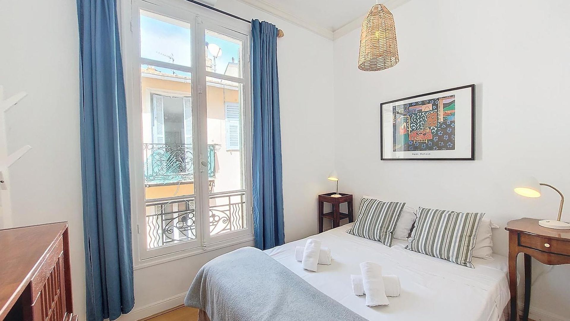 Nestor&jeeves - Provencal - - Near Nice
