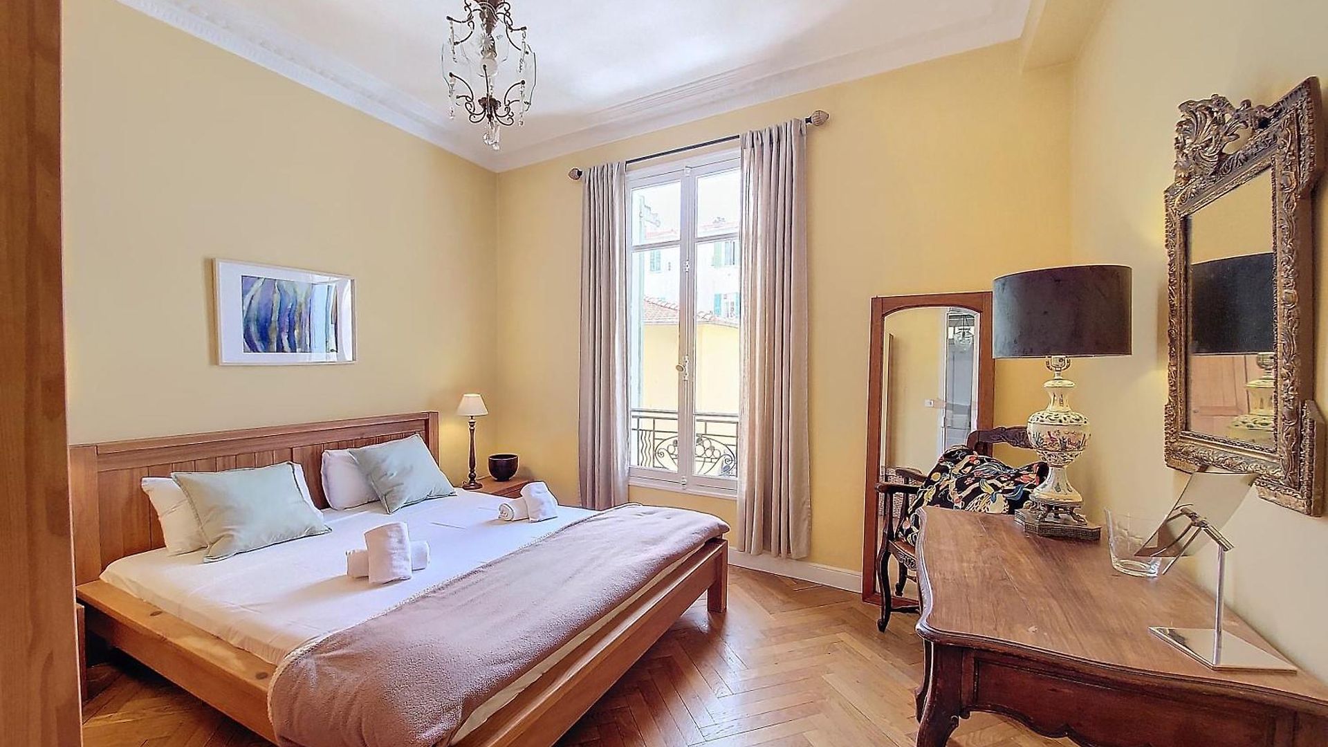 Nestor&jeeves - Provencal - - Near Nice