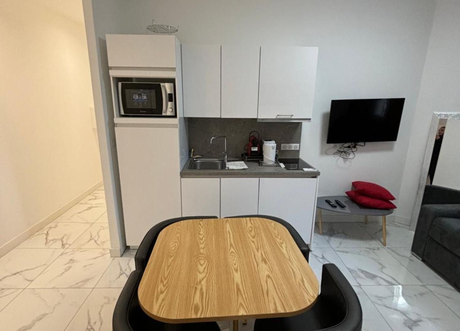 4 Couchages Idealement Place Promenade Des Anglais / Cours Saleya Appartement Nice