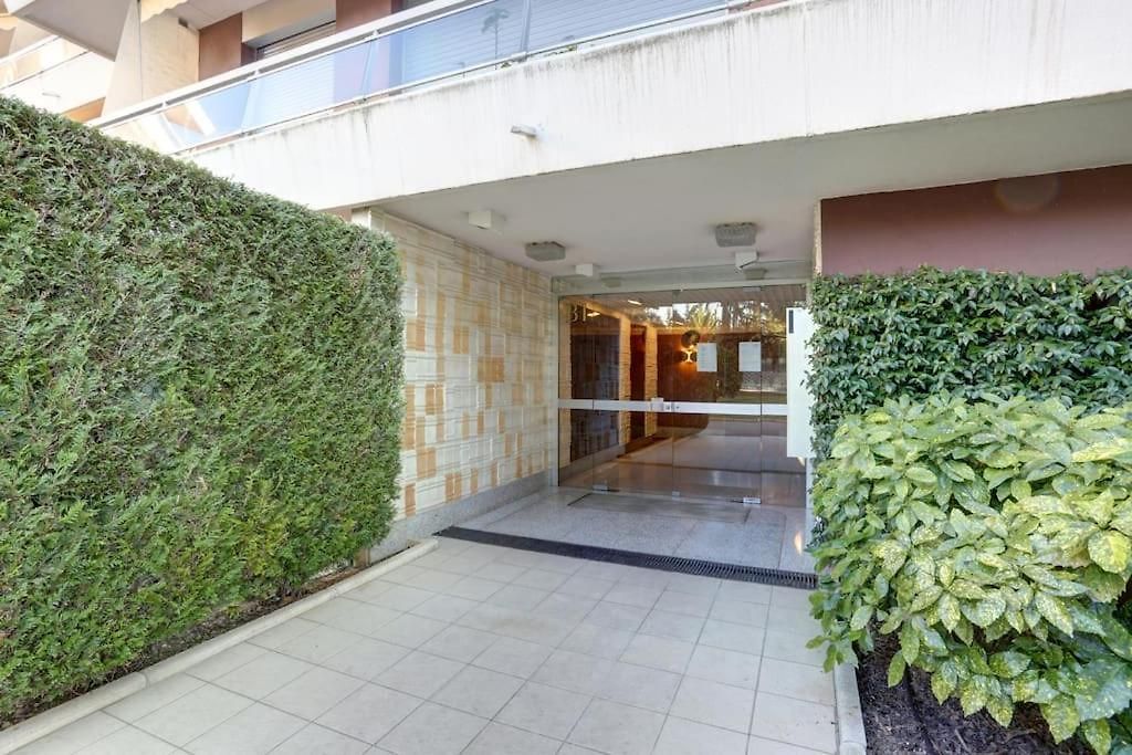 Pool Large Terrace Parking Air Conditioning 2 Bedrooms *