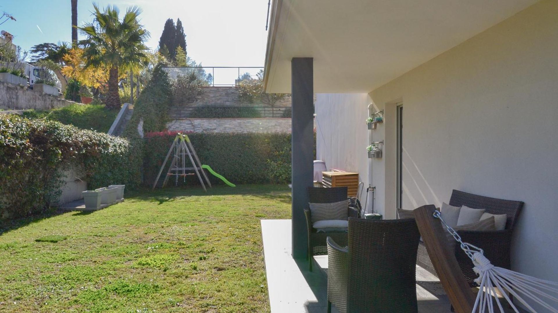Superbe 3 Pièces Jardin Piscine Appartement