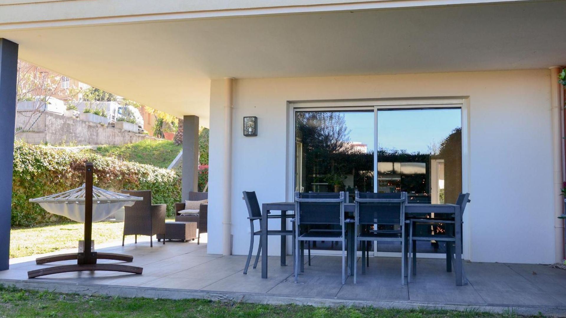 Appartement Superbe 3 Pièces Jardin Piscine *