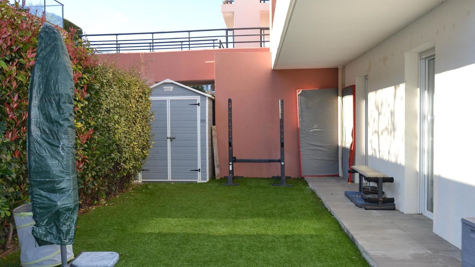 Superbe 3 Pièces Jardin Piscine Appartement