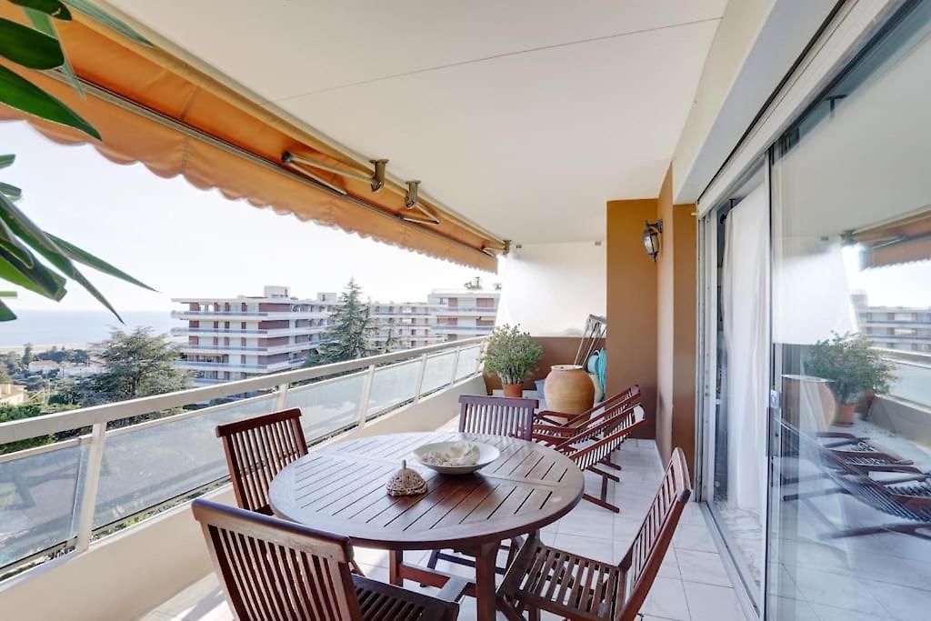 Pool Large Terrace Parking Air Conditioning 2 Bedrooms Appartement Nice