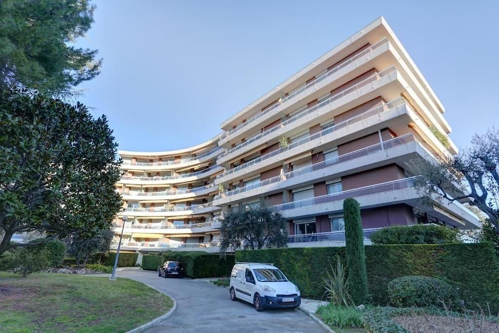 Pool Large Terrace Parking Air Conditioning 2 Bedrooms