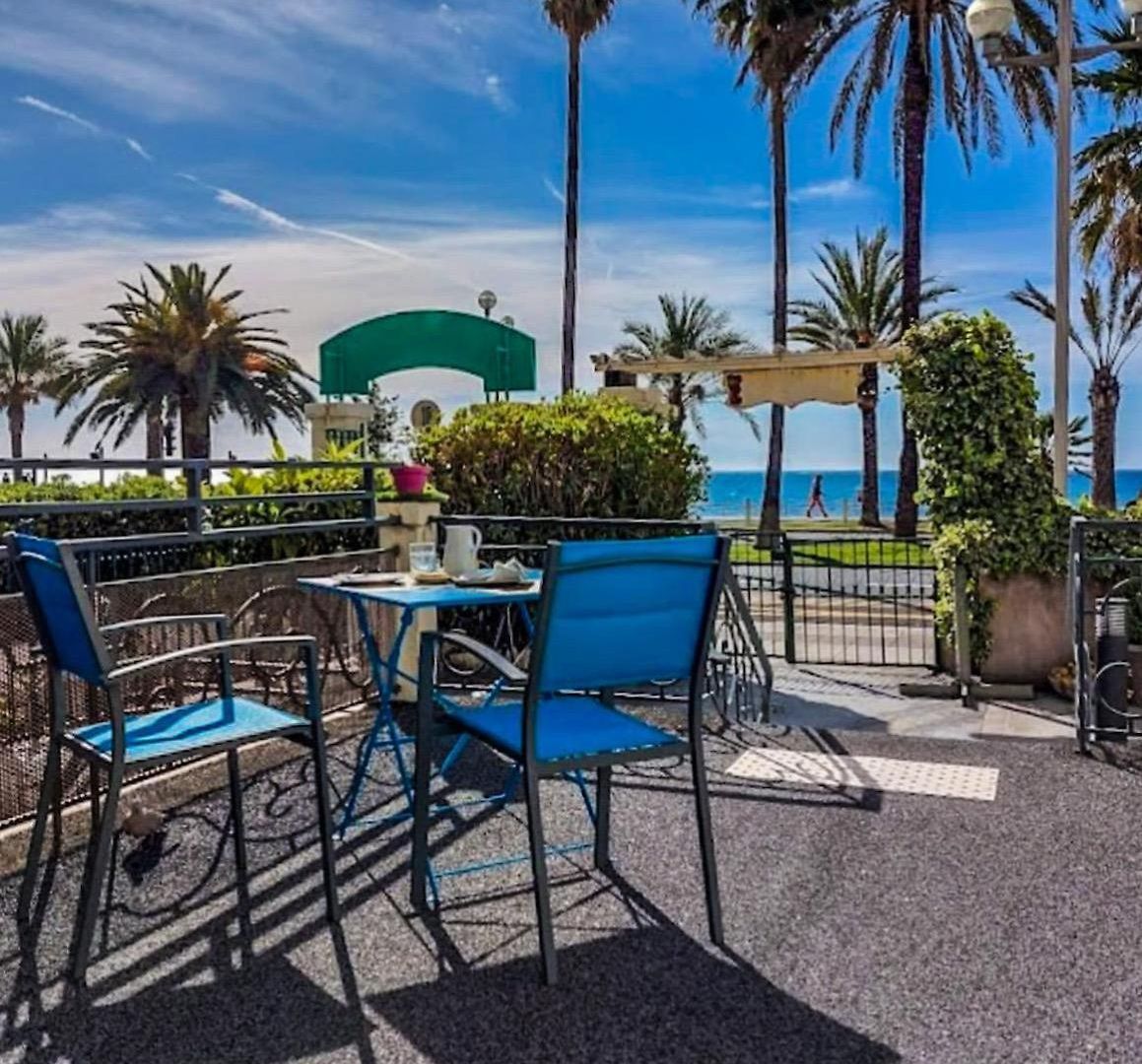 Flots D'azur 3* Nice