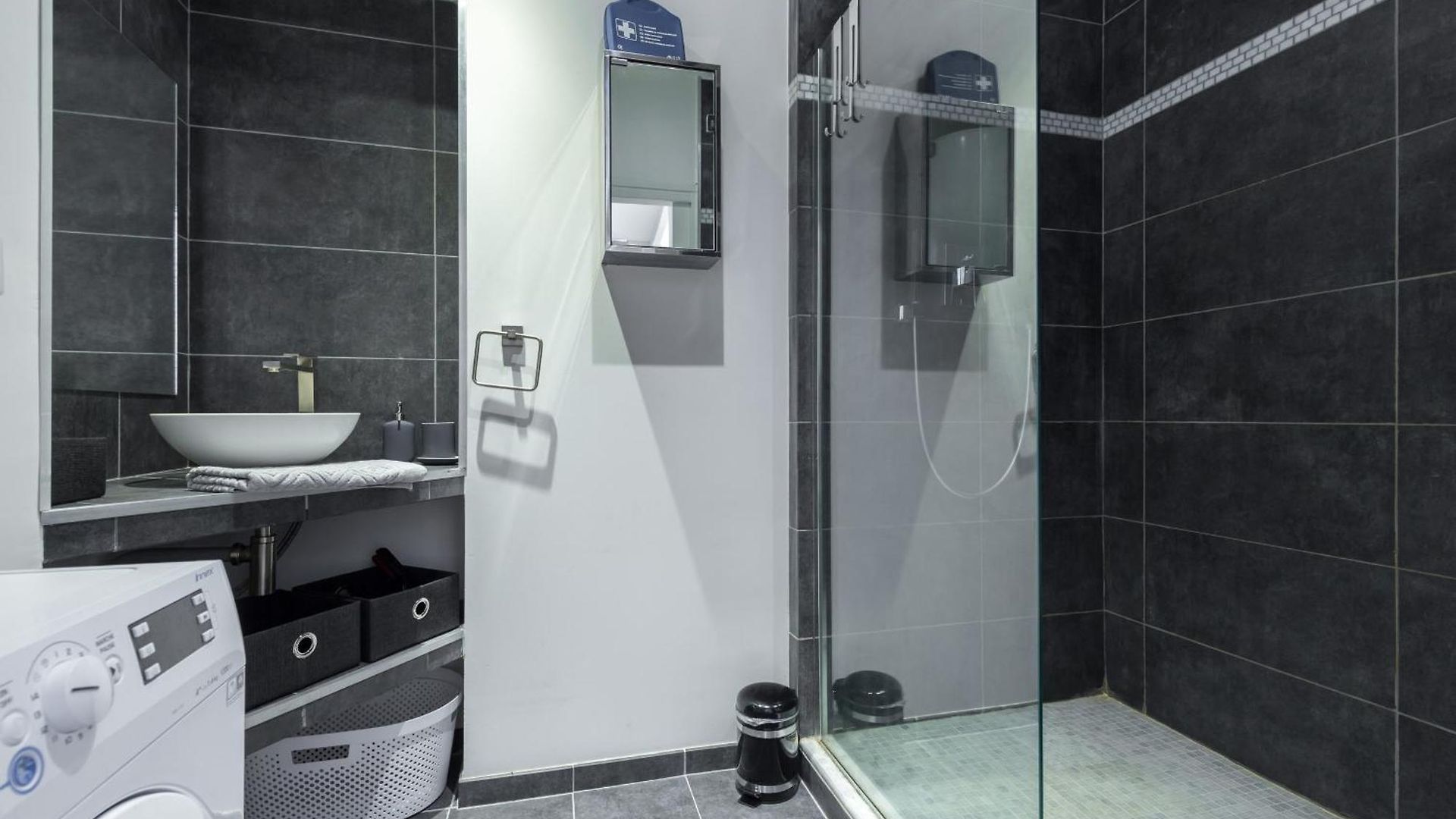 Ultra Large 2 Bdr Near Massena Square * Nice
