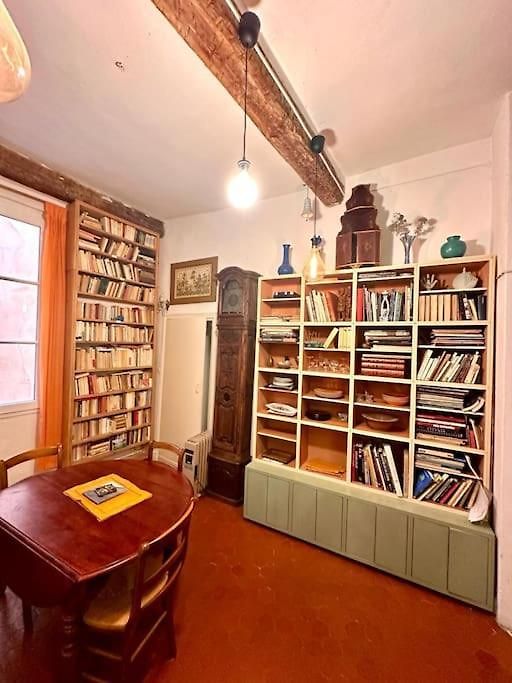 Appartement Abbaye - Spacieux Au Coeur Du Vieux-nice Nice