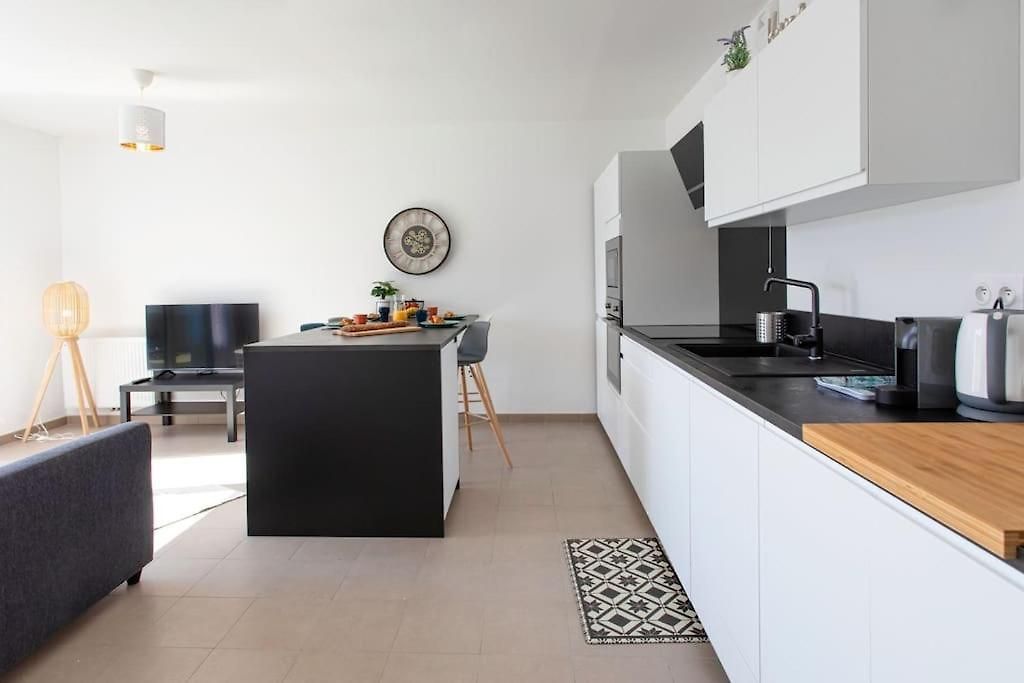 Appartement L17 Arenas 3 Balconies 5mins To The Sea