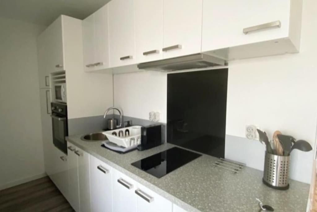 Belles Terres 2 Pieces Au Calme, Piscine, Terrasse Appartement *