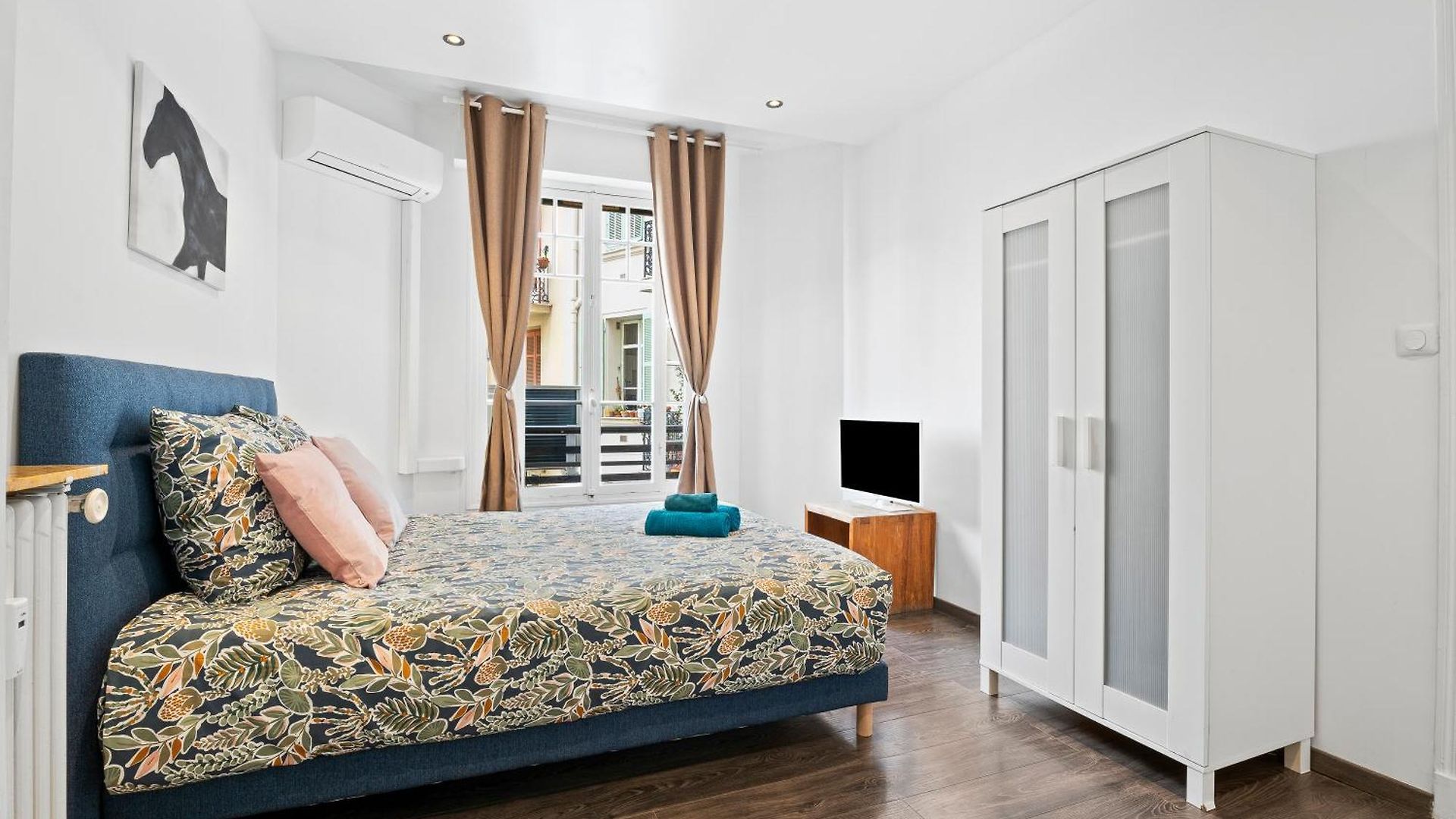 Apartment Renting - Paganini - New Lovely Cosy Flat In Heart Of Nice