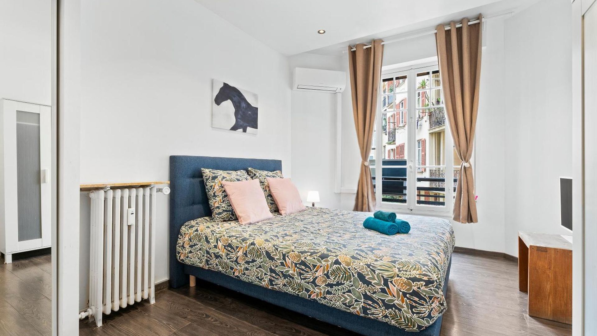 Renting - Paganini - New Lovely Cosy Flat In Heart Of Apartment
