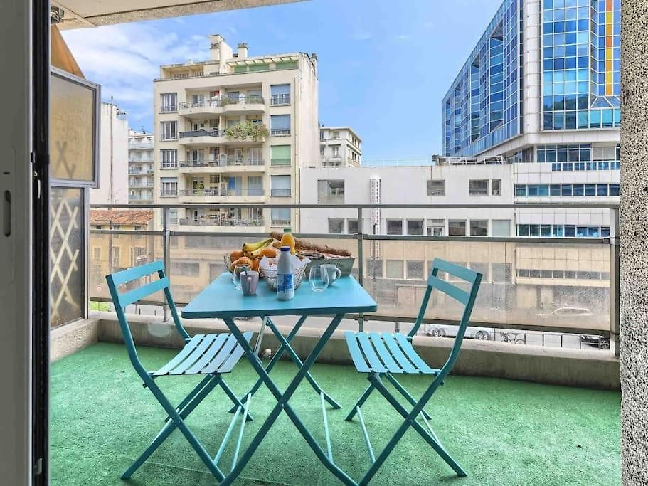 Appartement 1 Min To Bedroom Flat With 2 Ac And Parking In Summer *