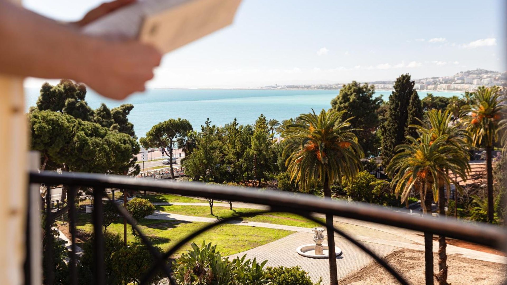 1er Hotel 4*