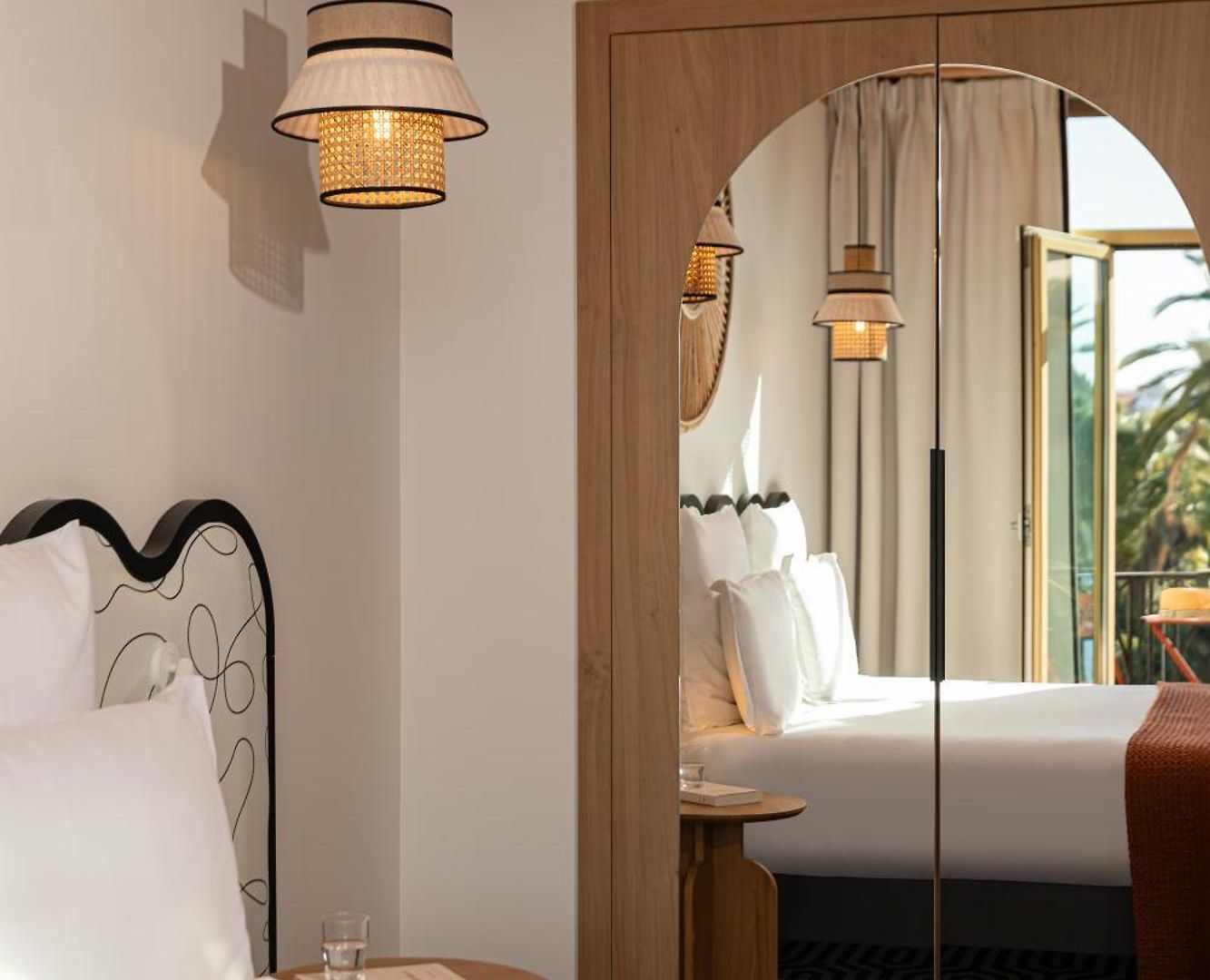 1er Hotel 4*