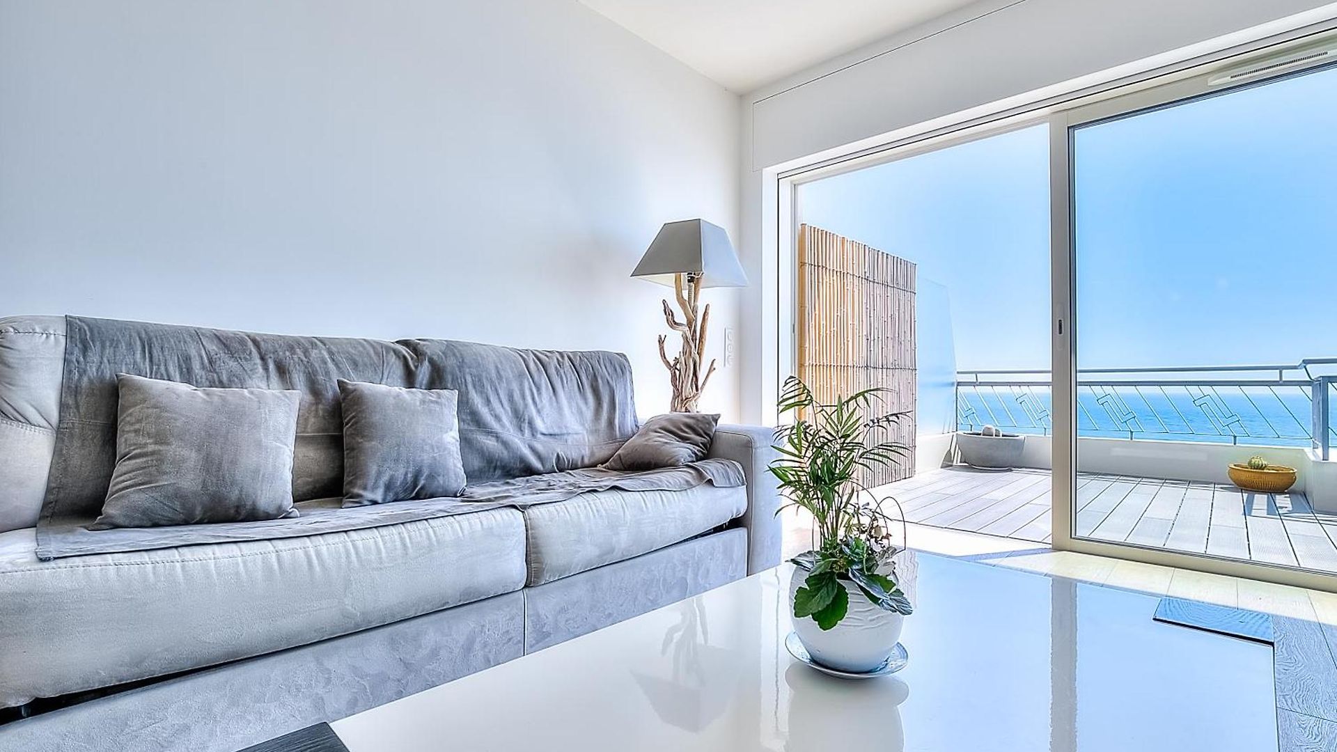 Le Florentina, Dernier étage Avec Terrasse, Vue Sur La Baie Des Anges Appartement *