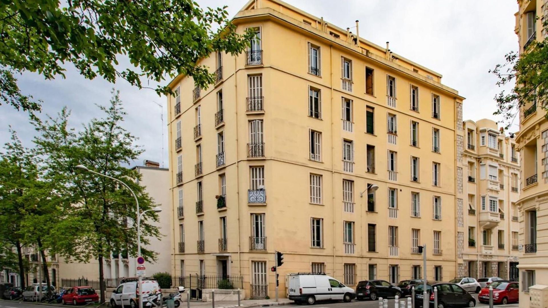 Horla Furnished Flat * Nice