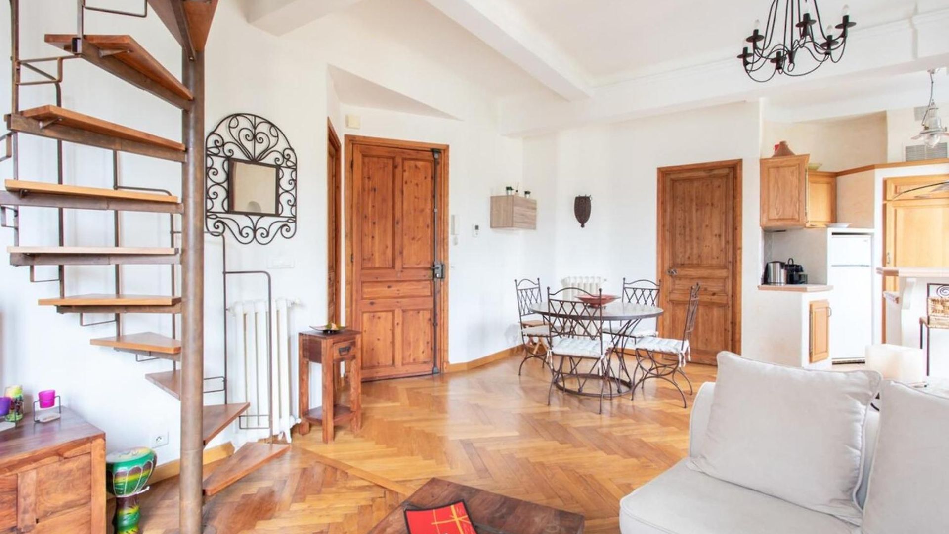 Horla Furnished Flat *