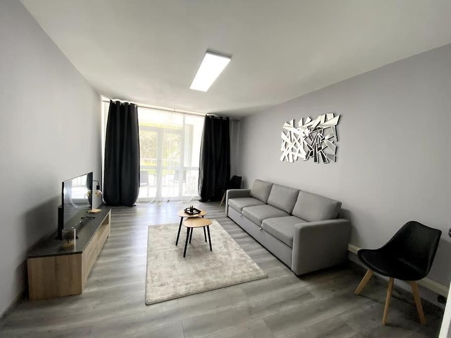 Appartement Charmante T3 Sur La Cote D'azur *