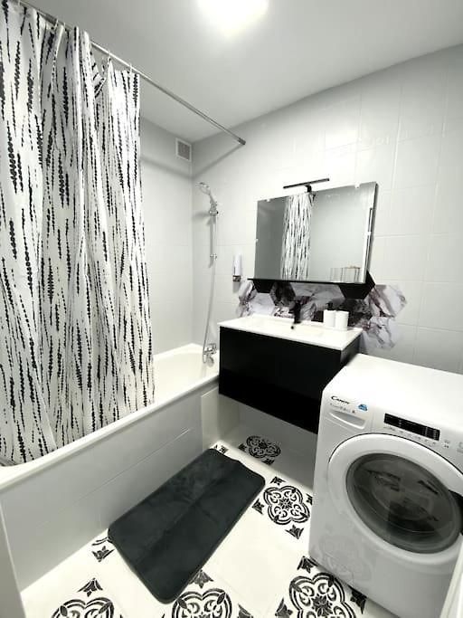 Charmante T3 Sur La Cote D'azur Appartement *