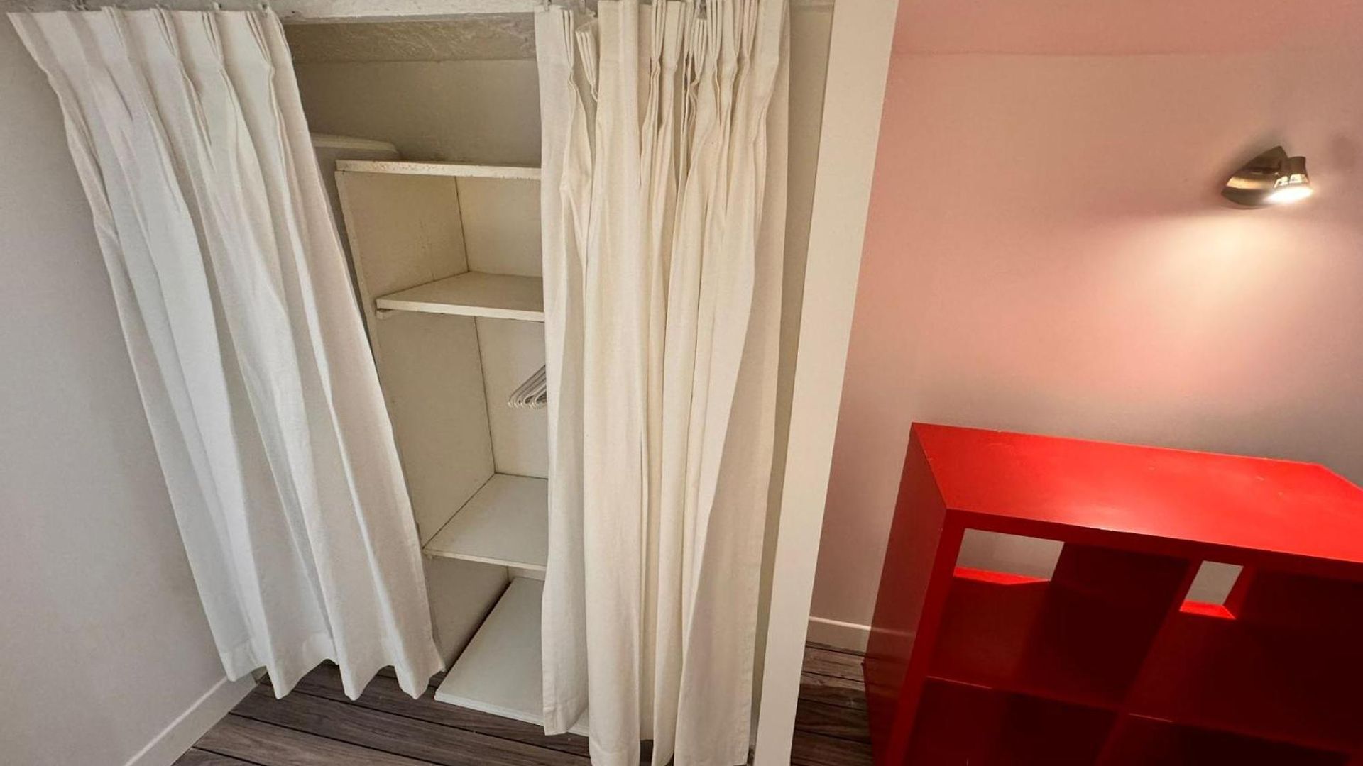 Appartement Carre D'or: Very Calm Cozy 2br, With Wi-fi *