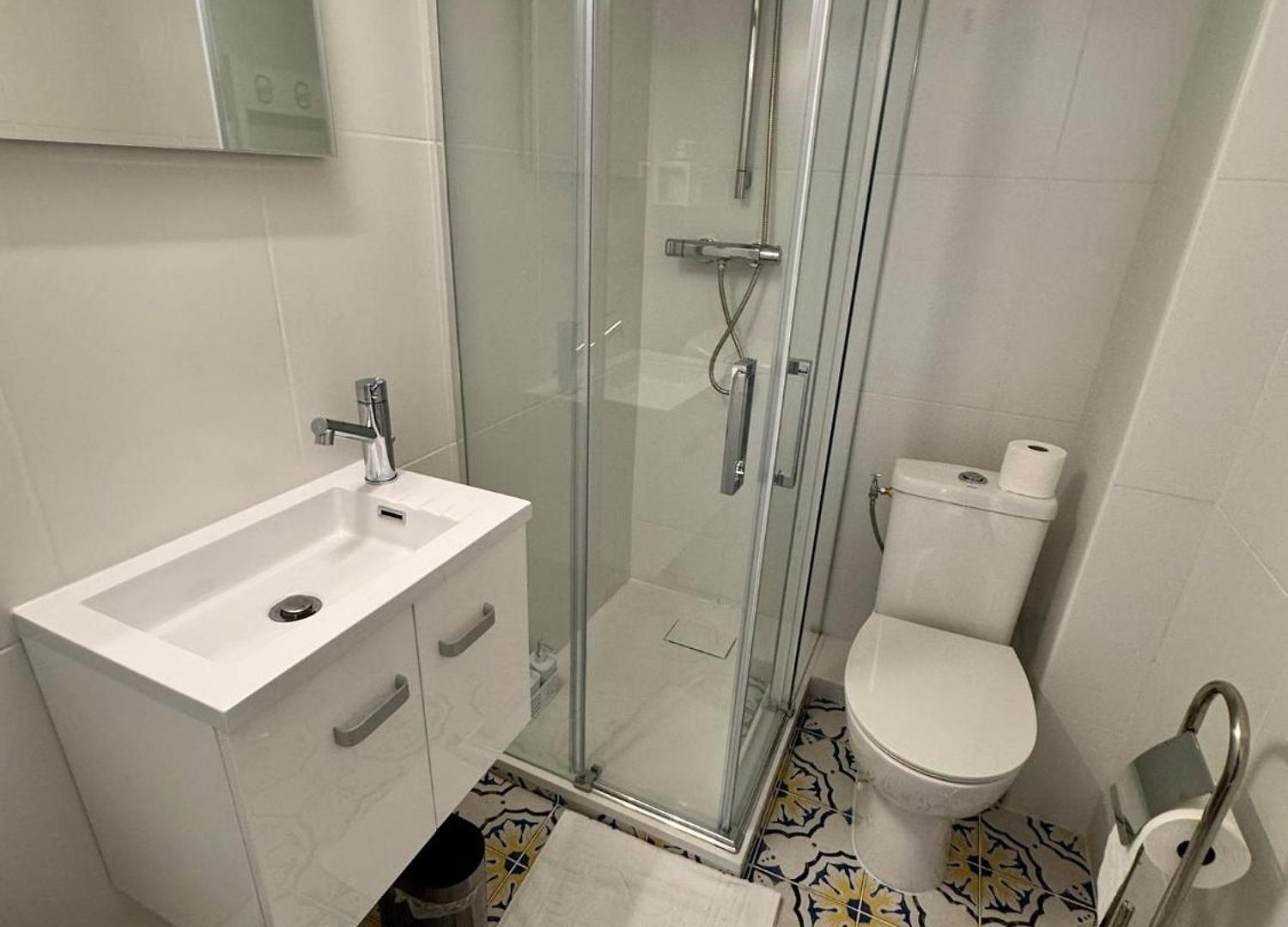 Carre D'or: Very Calm Cozy 2br, With Wi-fi Appartement Nice
