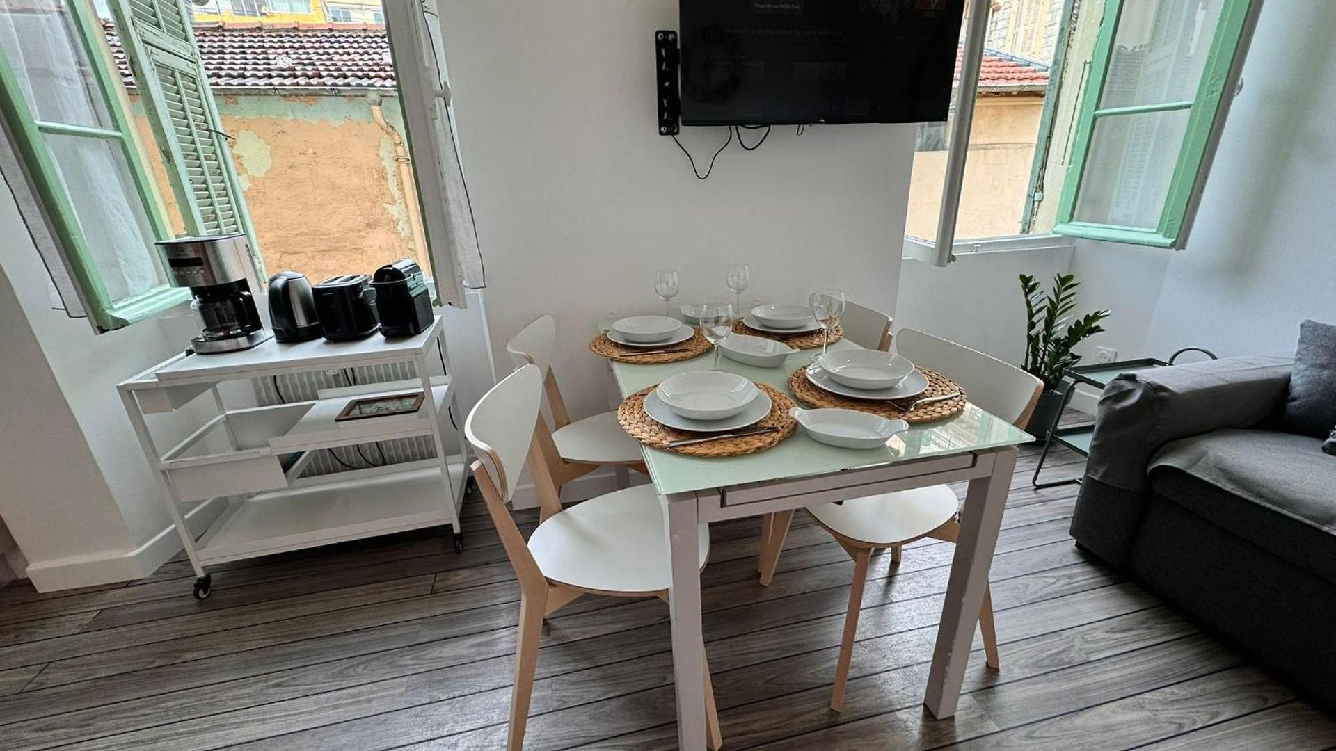 Carre D'or: Very Calm Cozy 2br, With Wi-fi Appartement *